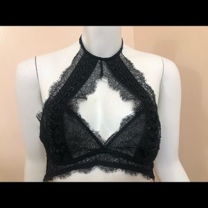 Victoria’s Secret strapless bra - black